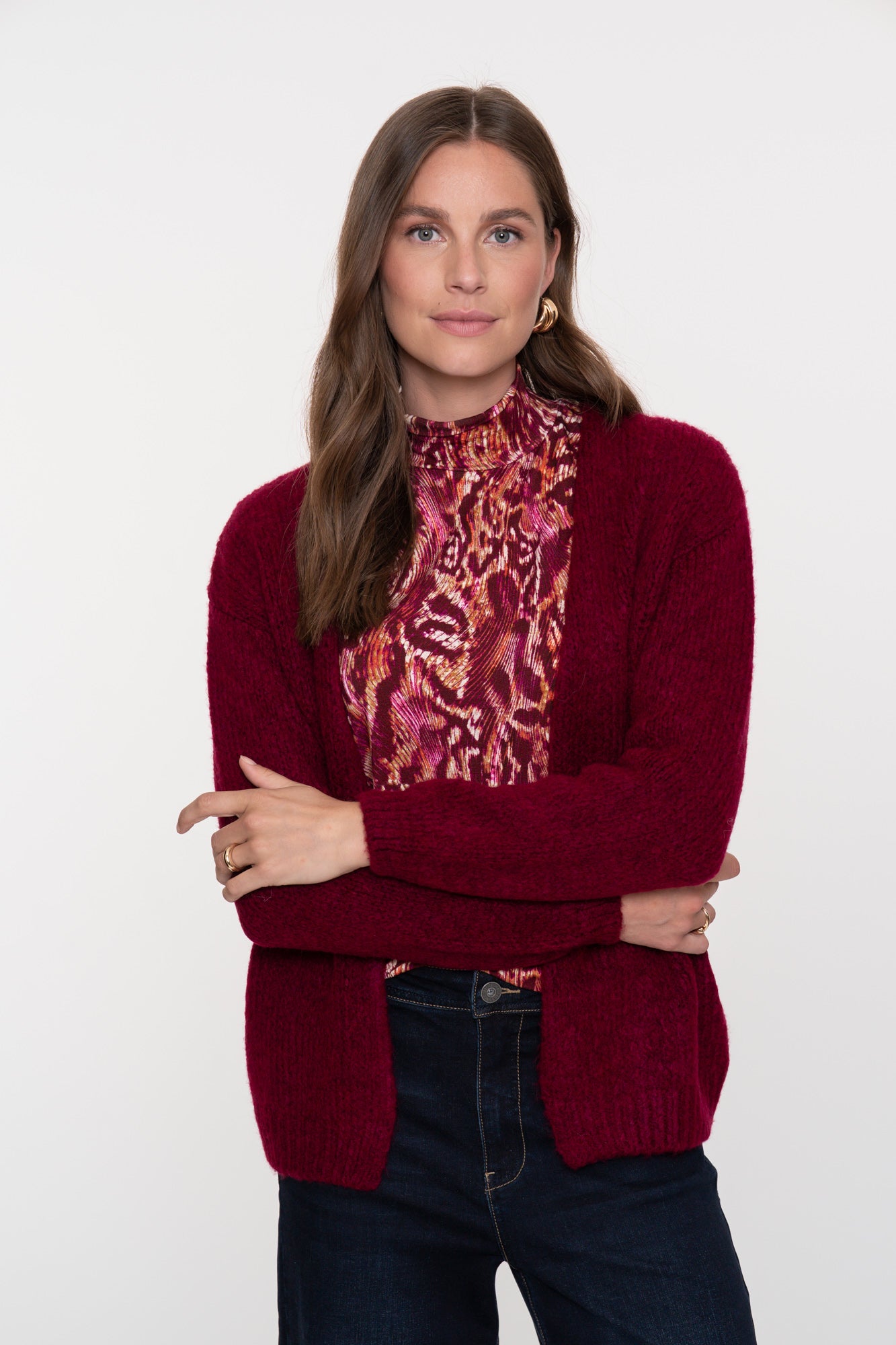 Geisha Damentop mit hohem Kragen und farbenfrohem Print