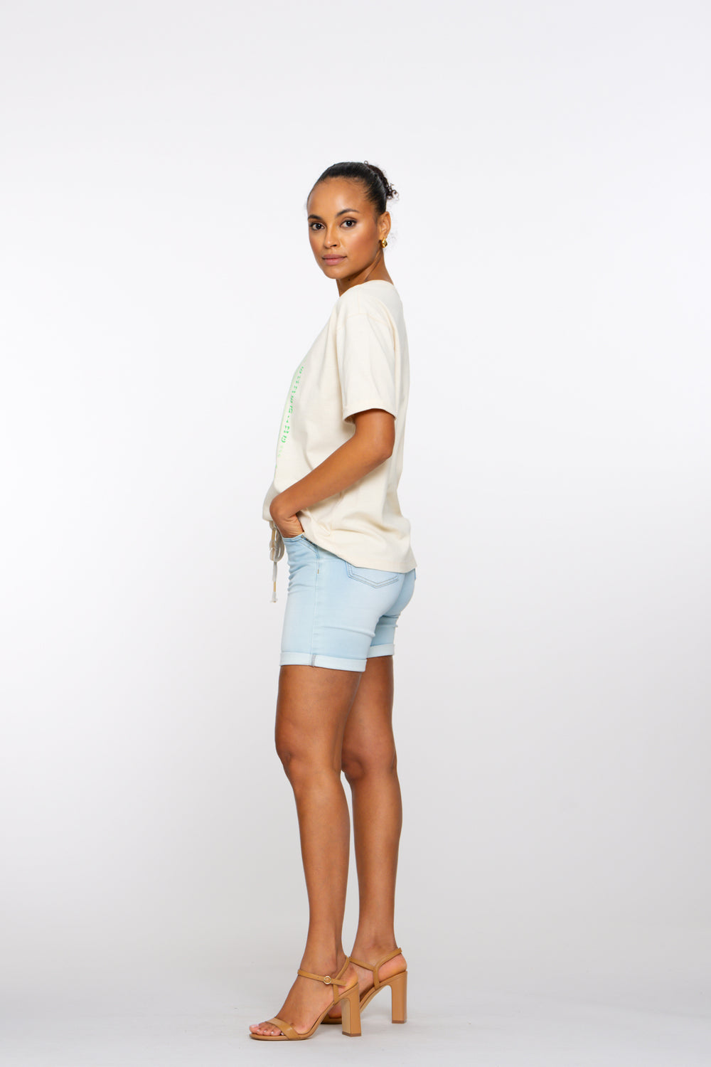 Geisha Fashion Damen Skinny Shorts mit umgeschlagenen Beinabschlüssen