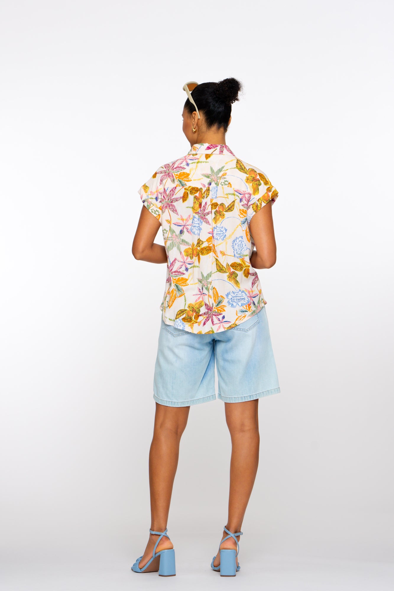 Geisha Fashion Damen Bleached Denim Shorts
