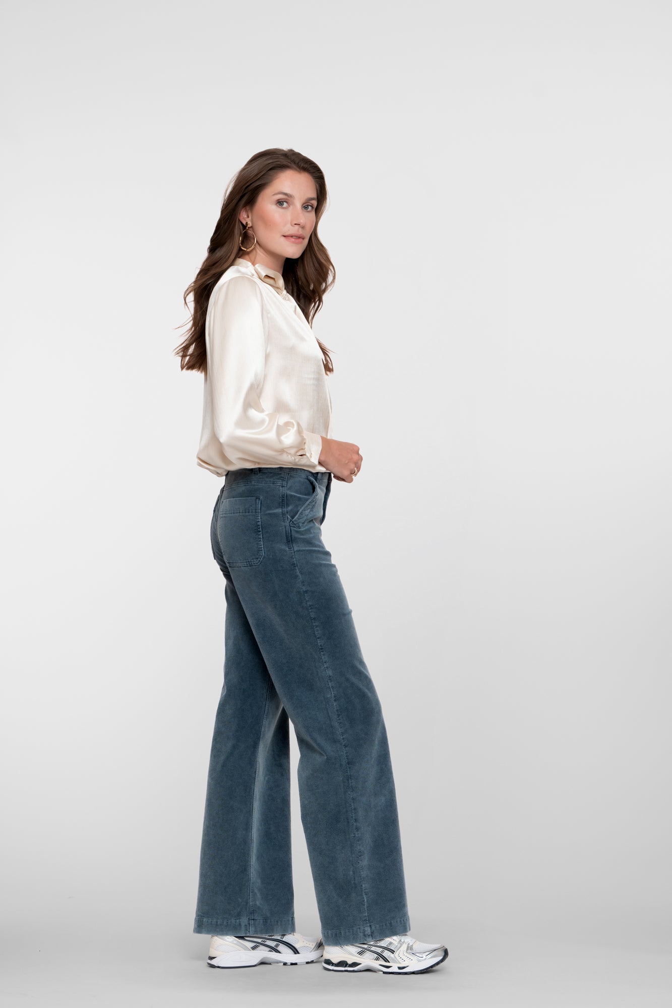 Geisha Damen-Cordjeans in Indigo