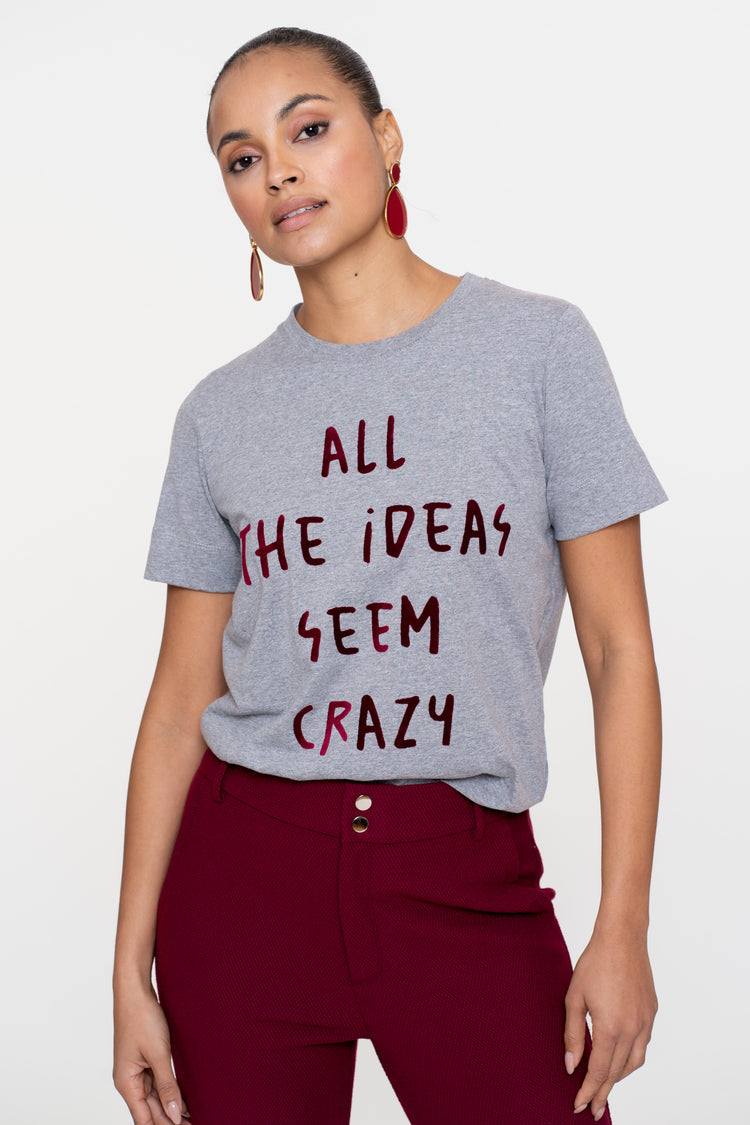 Geisha Damen-Basic-T-Shirt mit dem Text „All the ideas seem crazy“