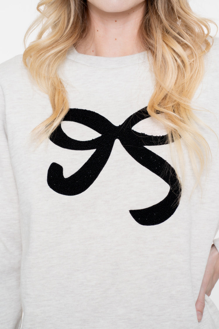 Geisha Damen-Sweater mit Schleifenprint auf der Brust