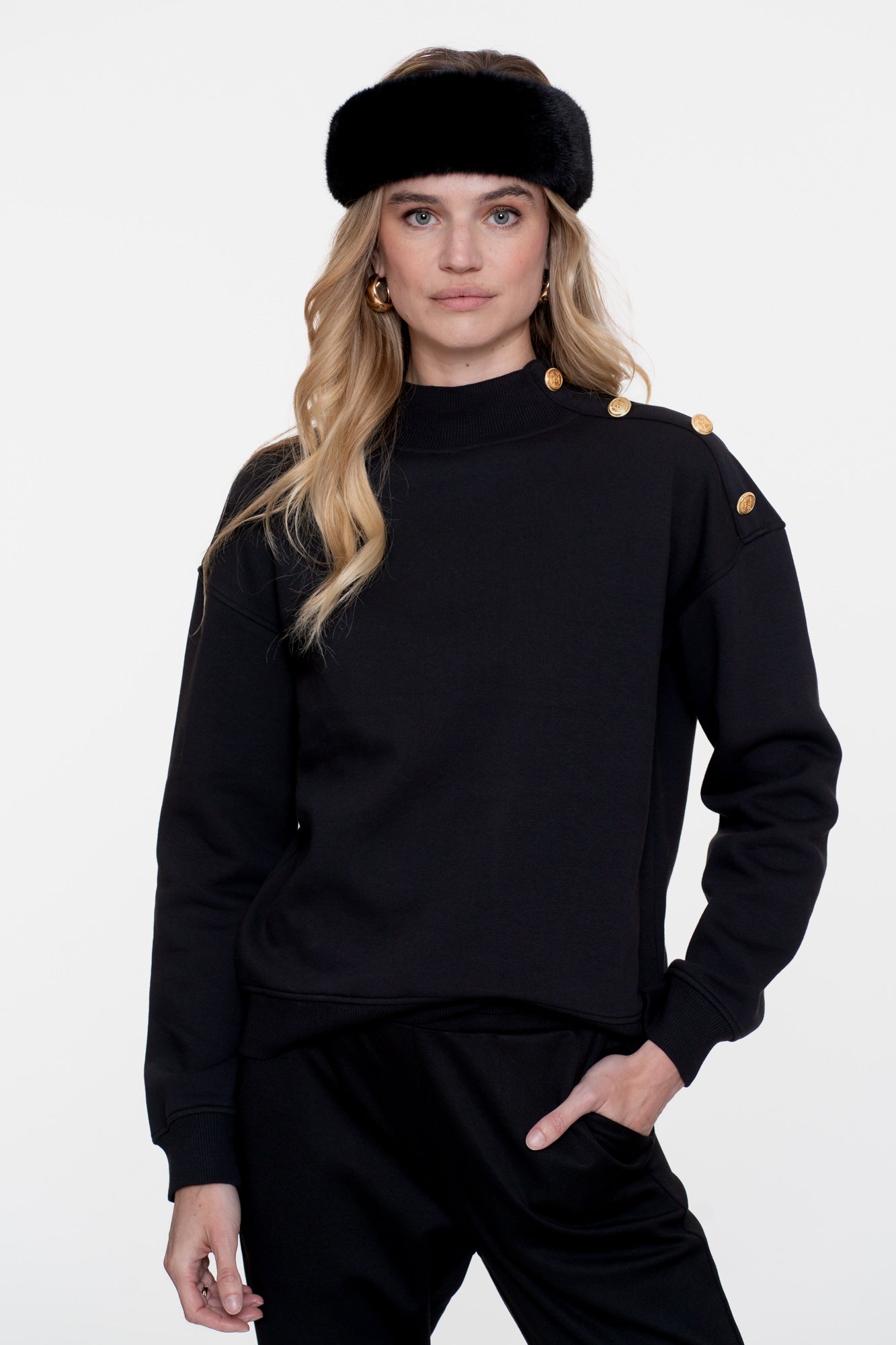 Geisha Damen-Sweatshirt mit goldenen Knöpfen