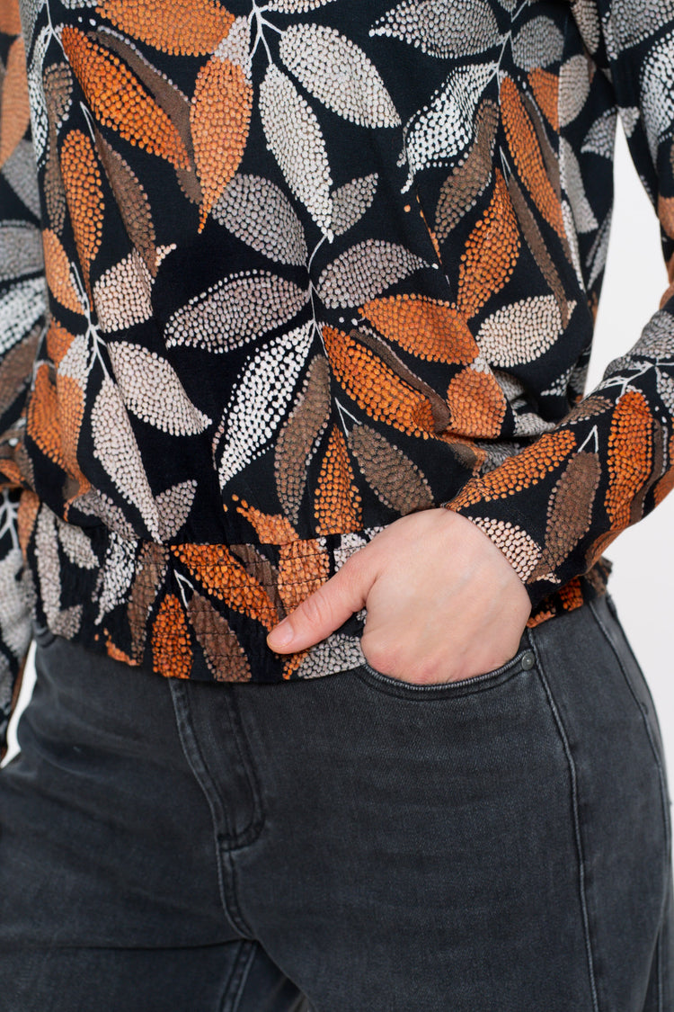 Geisha Damen-Top mit Smokdetails