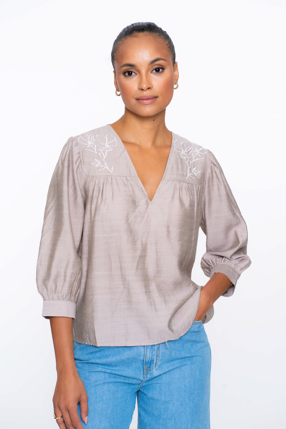 Geisha Fashion Damen Top mit 7/8 Ärmeln und Stickblumen-Detail
