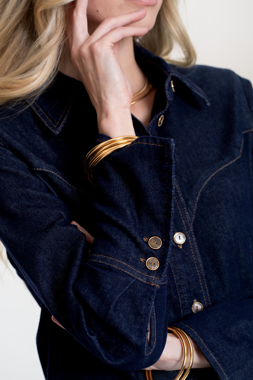 Geisha Damenbluse aus Denim im klassischen Stil