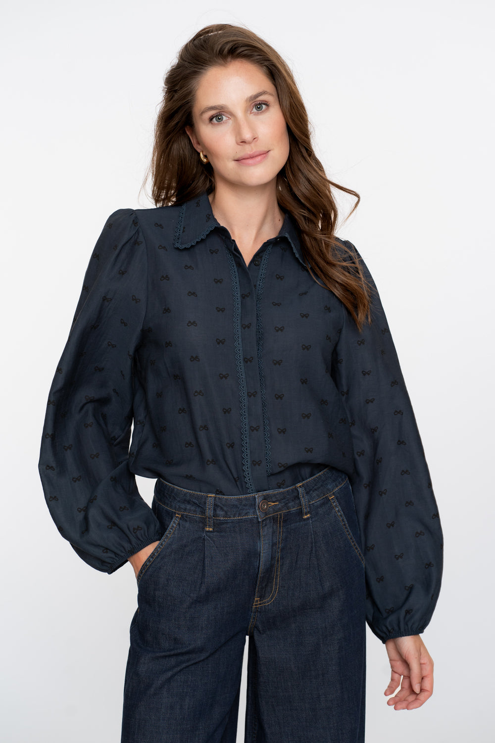 Geisha Damenbluse mit Spitzendetails