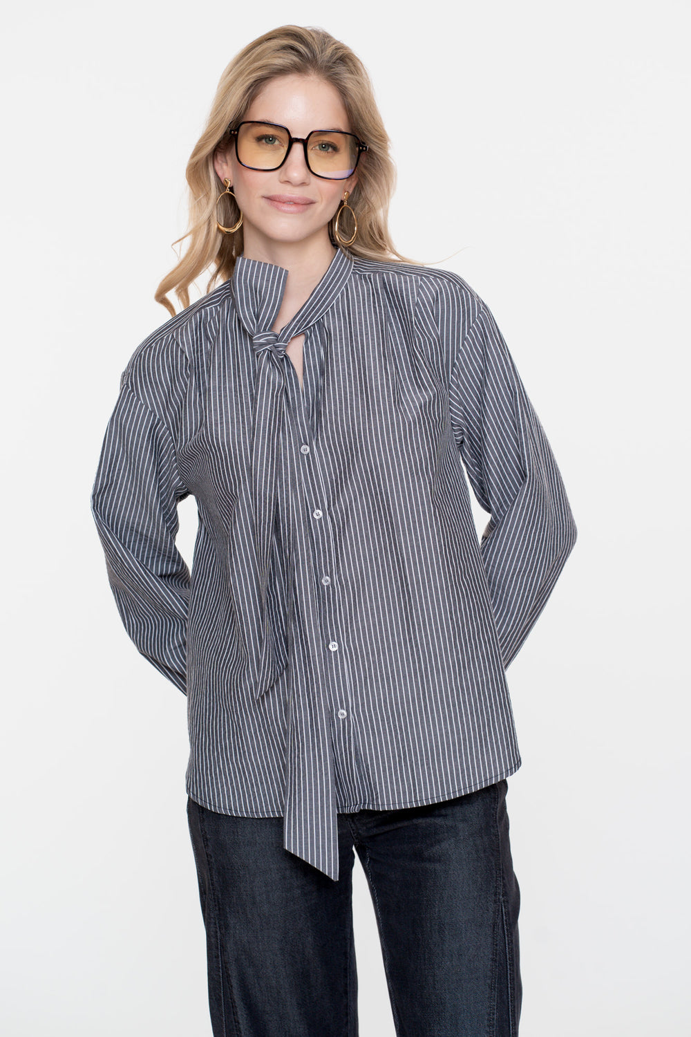 Geisha Damenbluse mit Streifen und Schleife