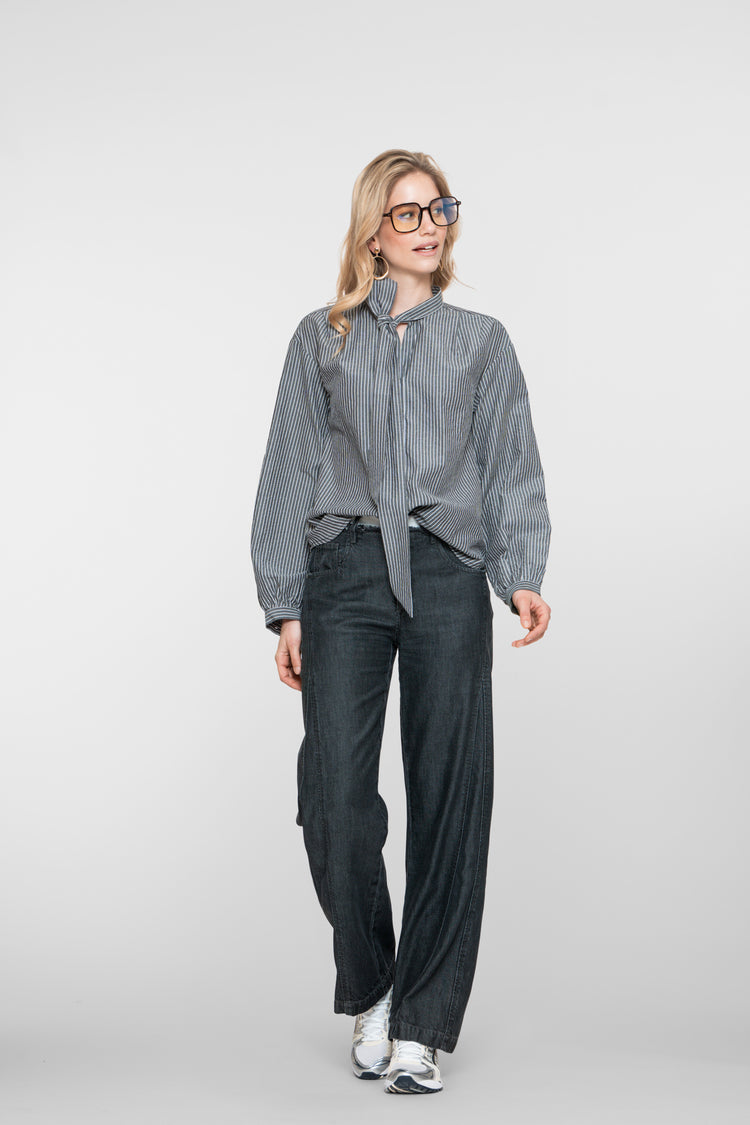 Geisha Damenbluse mit Streifen und Schleife