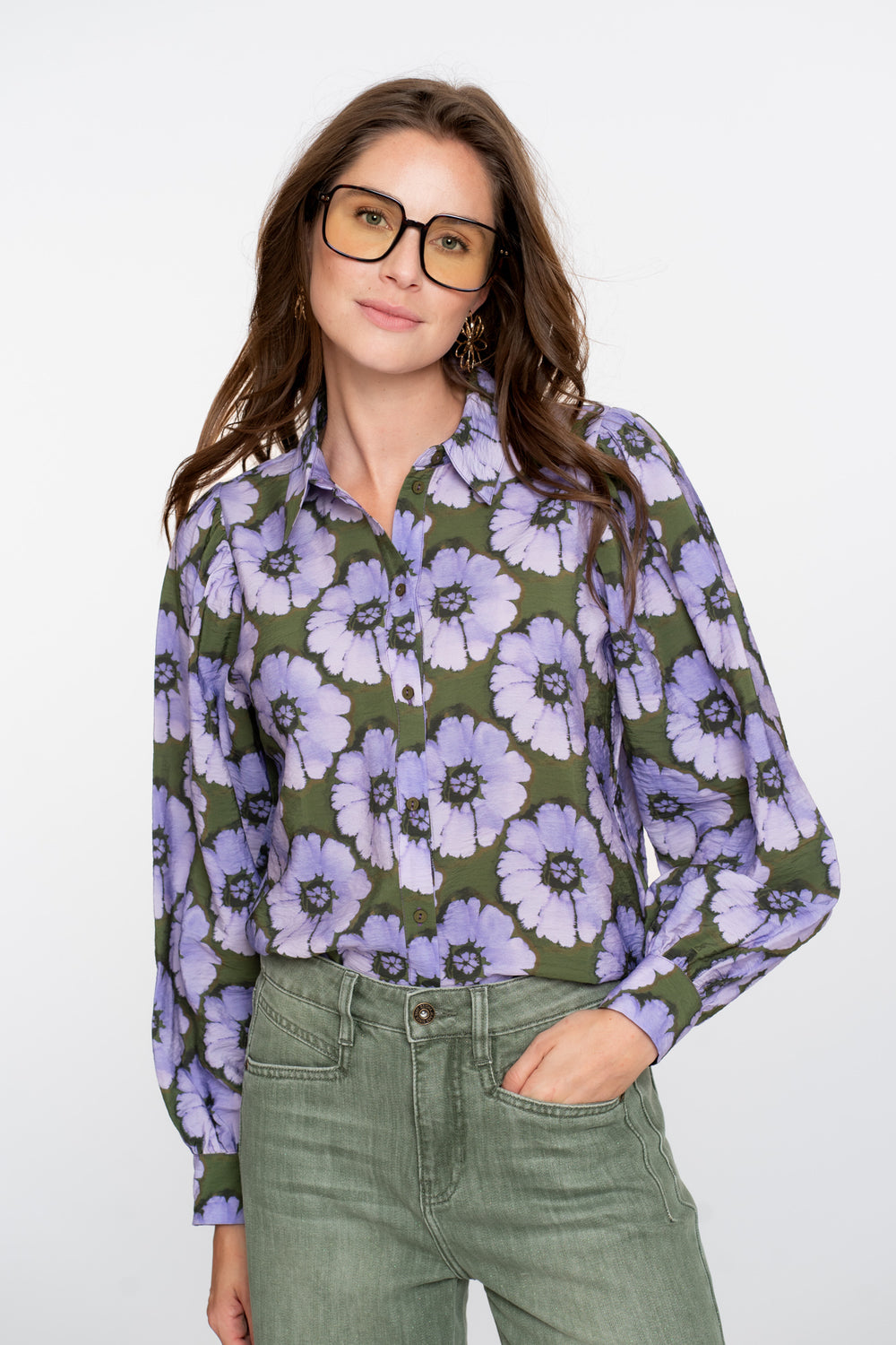 Geisha Damenbluse mit Blumenmuster und Ballonärmeln