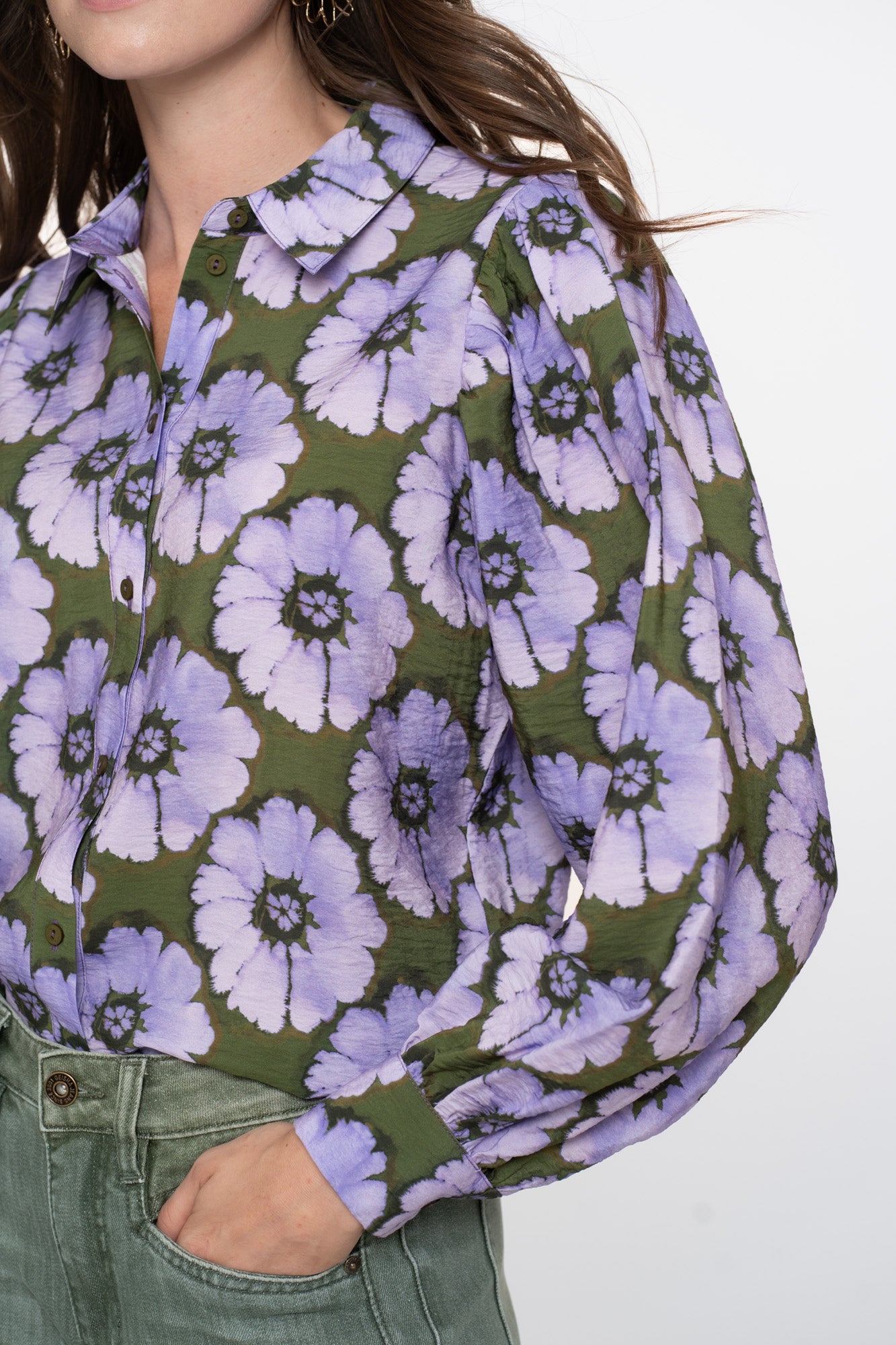 Geisha Damenbluse mit Blumenmuster und Ballonärmeln