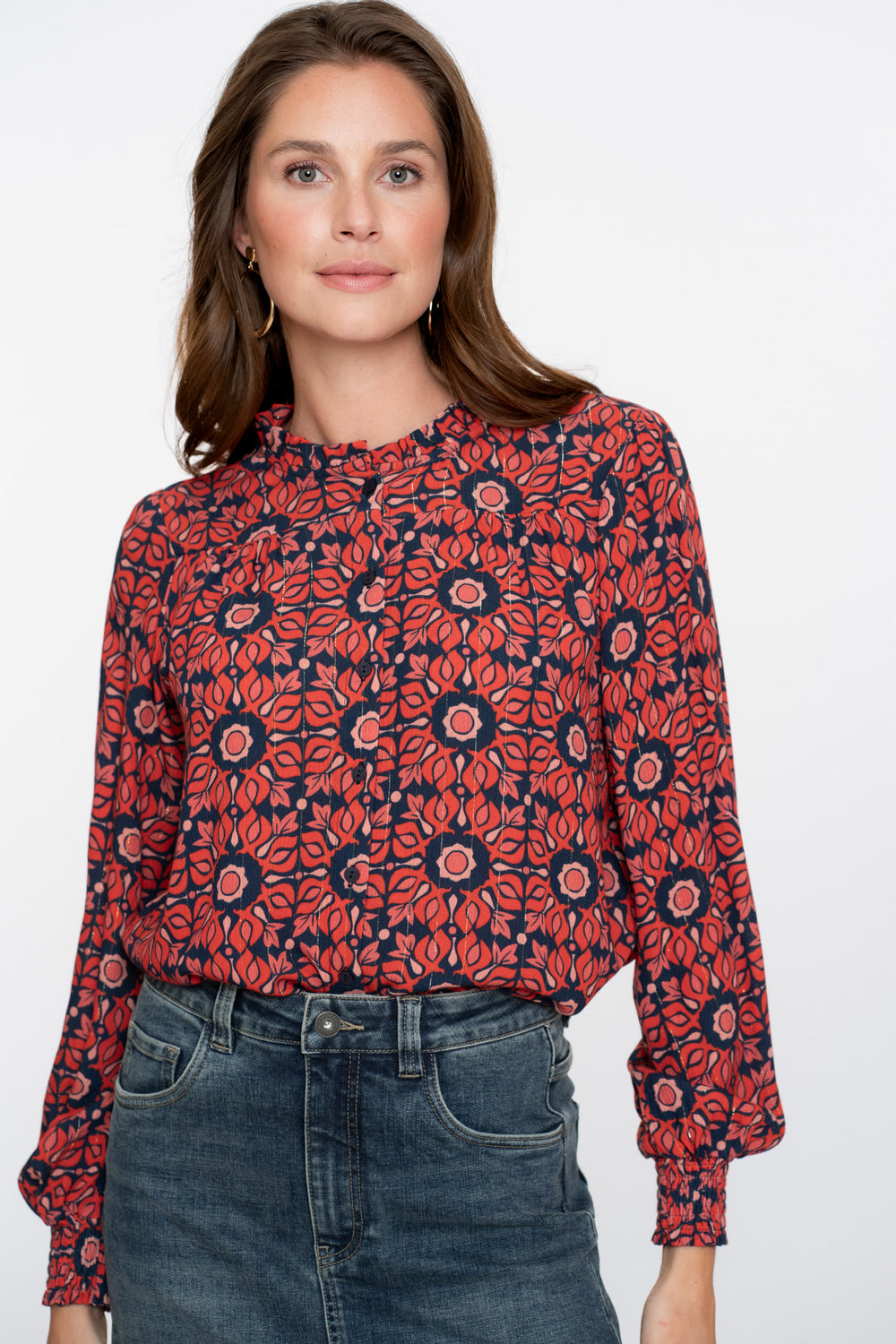 Geisha Damenbluse mit V-Ausschnitt und Rüschenkragen