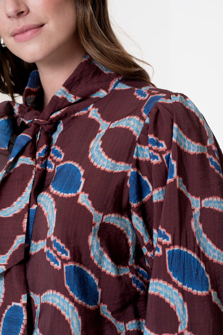 Geisha Damenbluse mit grafischem Muster
