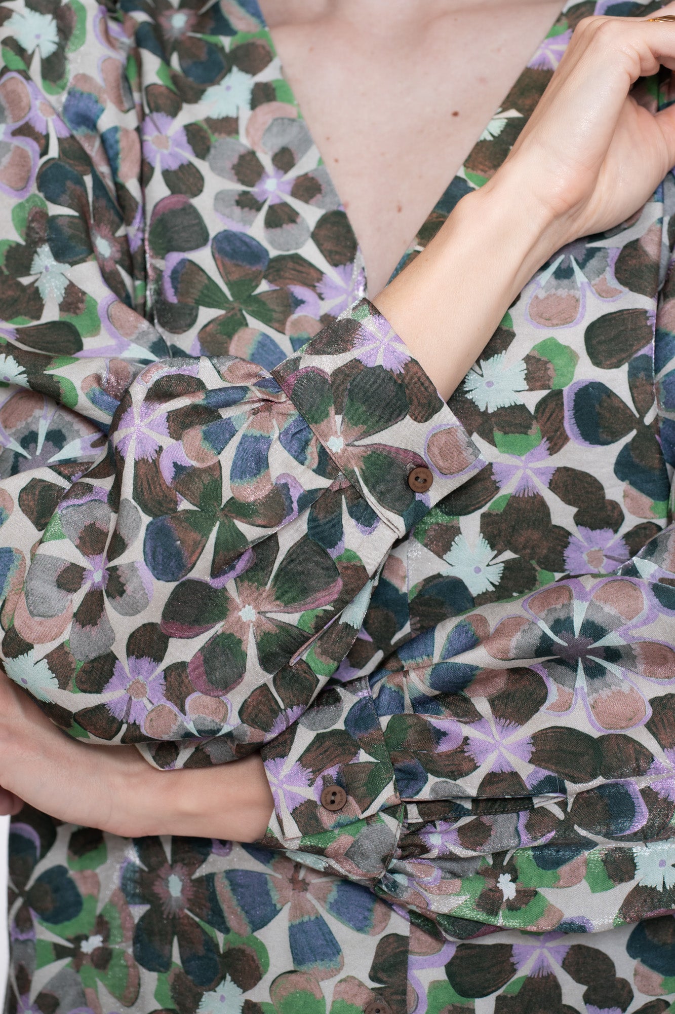 Geisha Damenbluse mit Retro-Blumenmuster