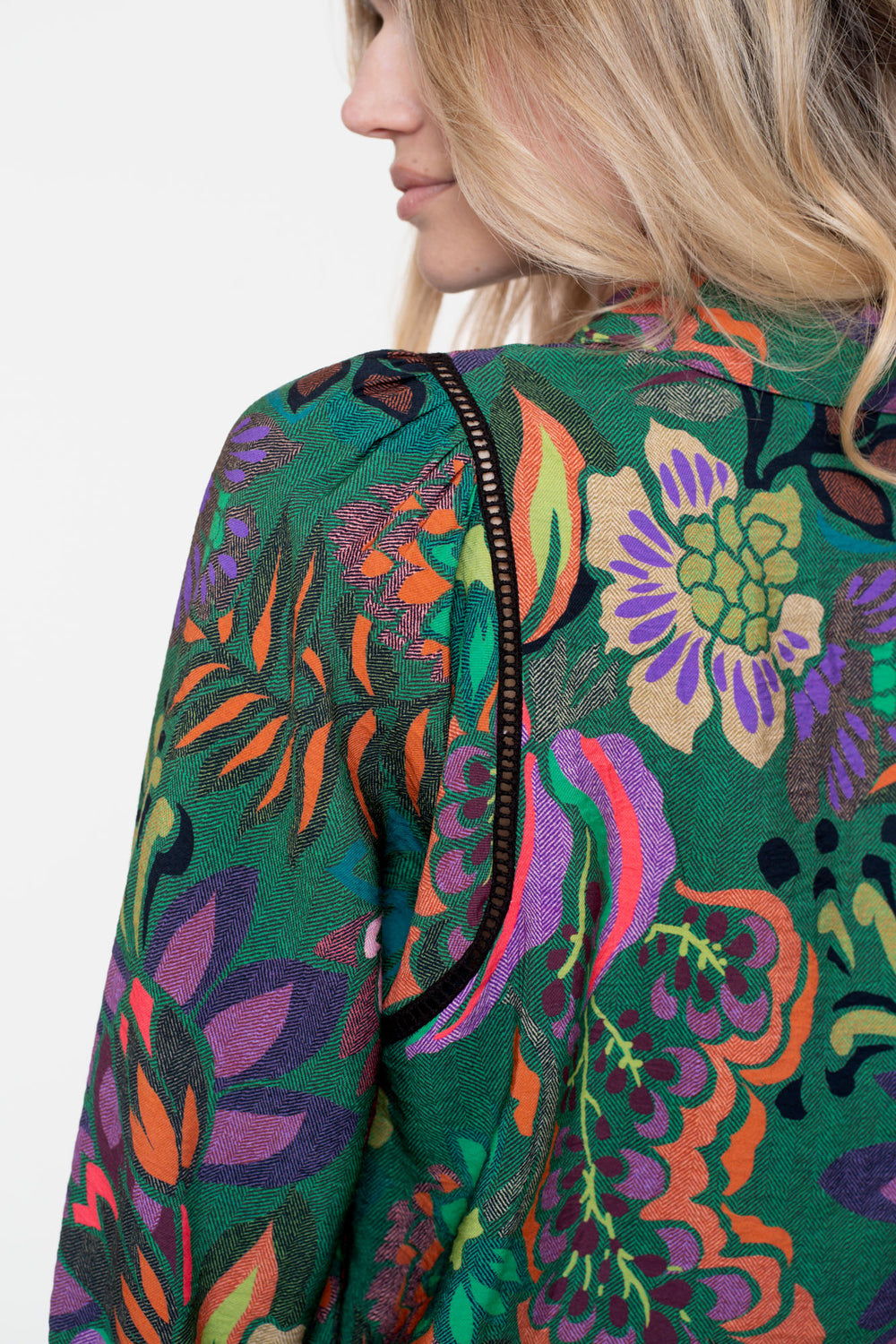 Geisha Damenbluse mit buntem Blumenprint