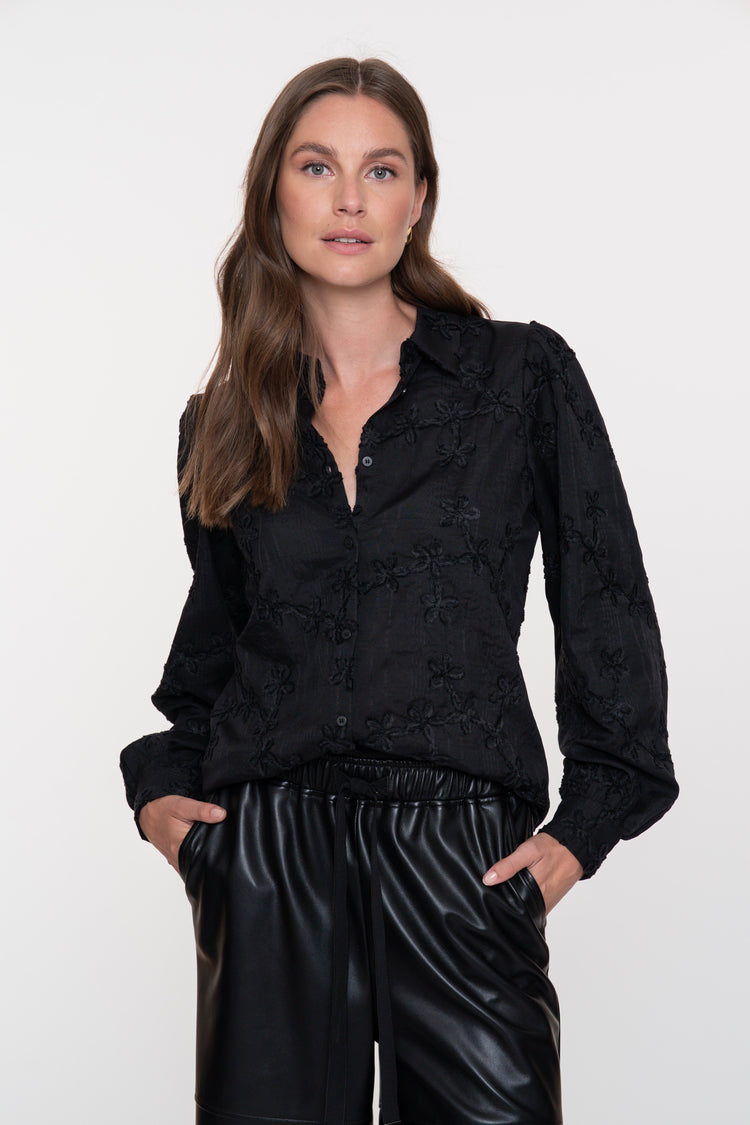 Geisha Damenbluse mit Blumenstickerei