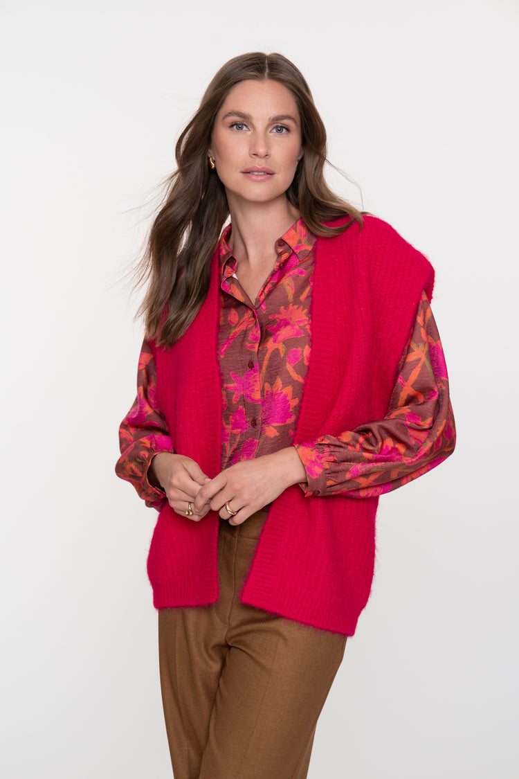 Geisha Damenbluse mit farbenfrohem Blumenmuster und feinen Details