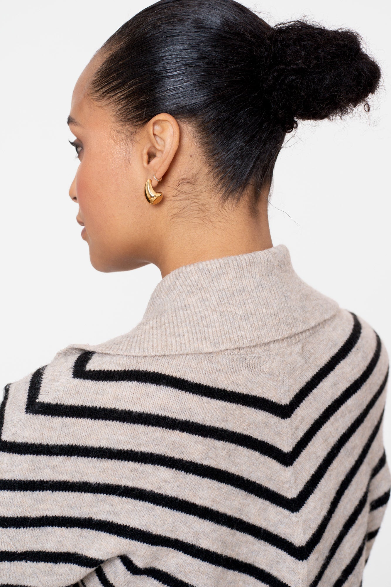 Geisha Damen-Strickjacke mit Stehkragen und Streifenmuster