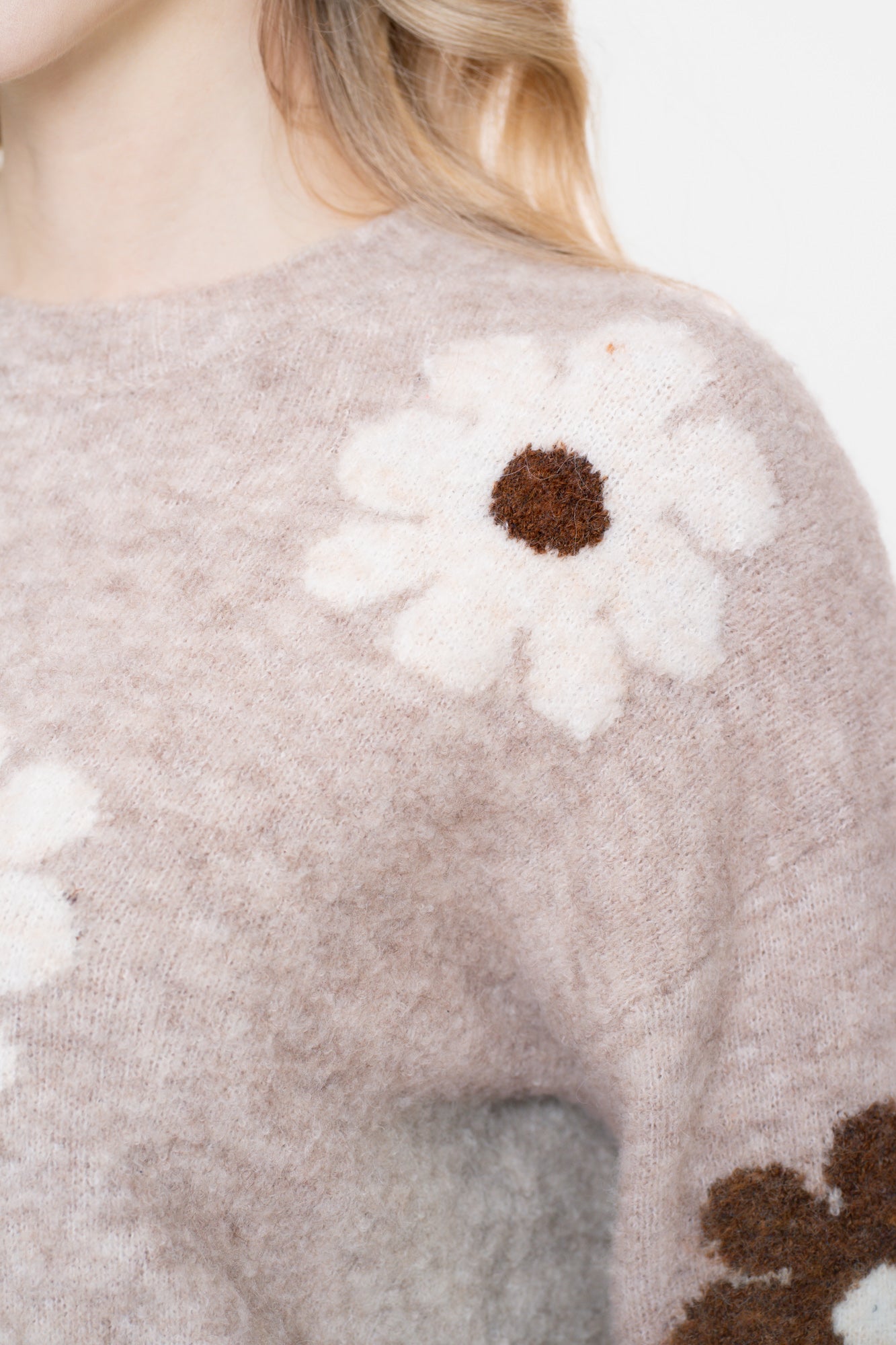 Geisha Damenpullover mit besticktem Blumenmuster