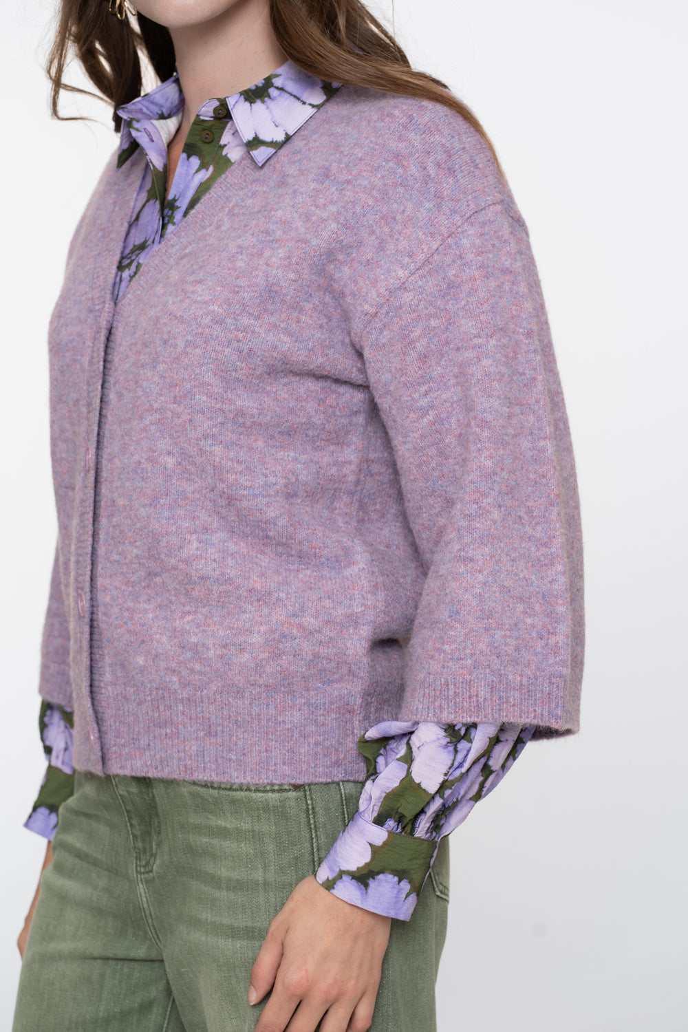 Geisha Damenstrickjacke mit V-Ausschnitt und 3/4 weiten Ärmeln