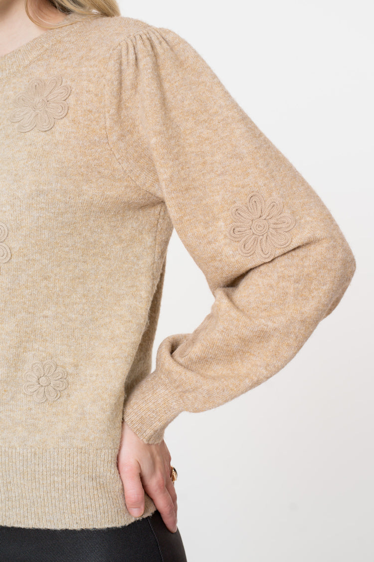 Geisha Damenpullover mit gestickten Blumen