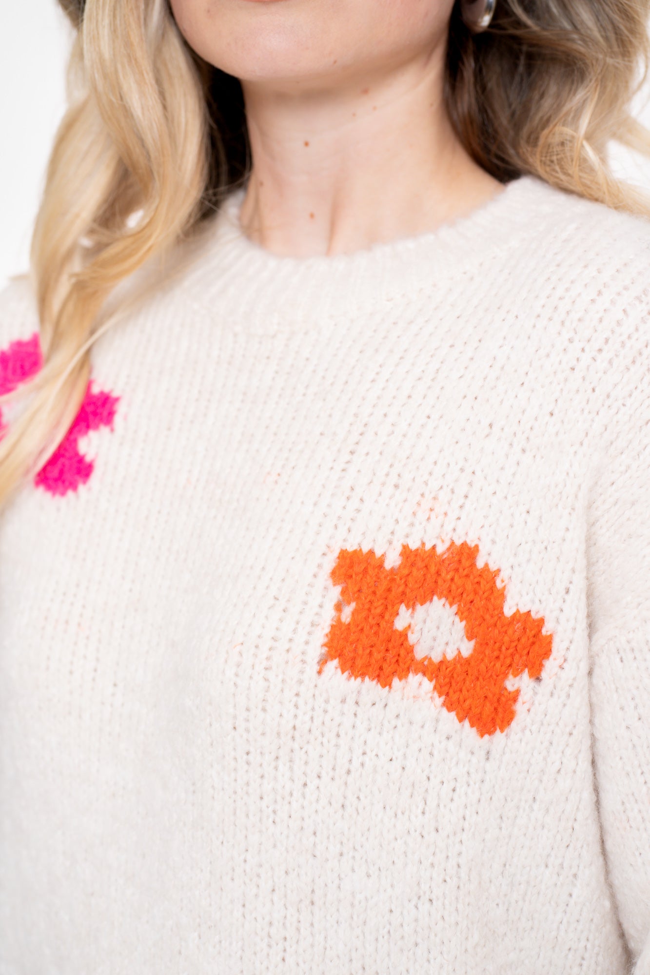 Geisha Damenpullover mit bestickten Blumen