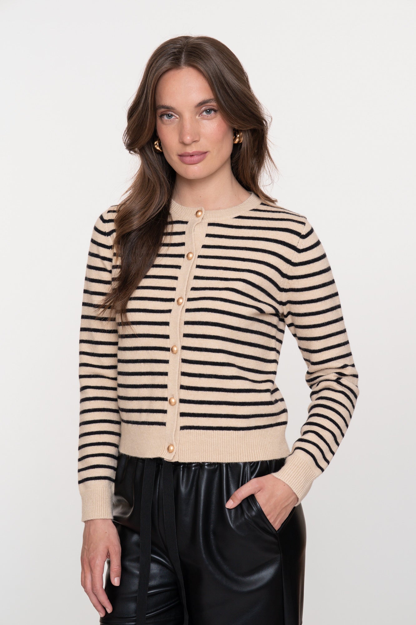 Geisha Damen-klassische Strickjacke mit Streifen und goldfarbenen Knöpfen