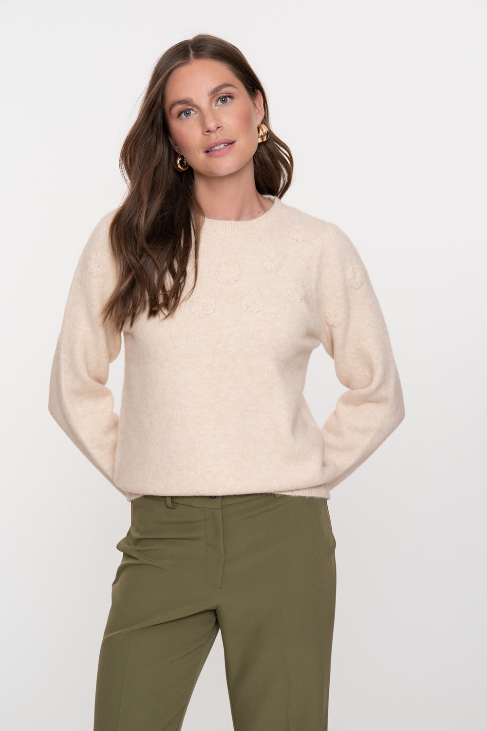 Geisha Damenstrickpullover in Creme mit Blumendetail