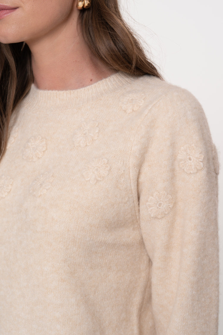 Geisha Damenstrickpullover in Creme mit Blumendetail