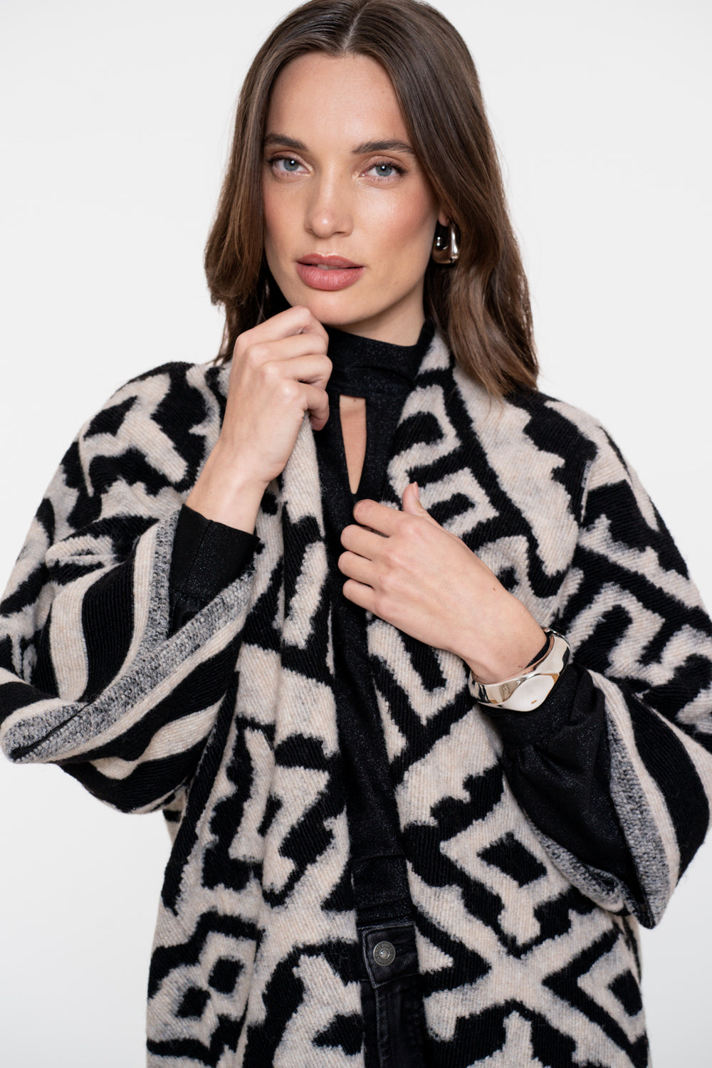 Geisha Damen-Jacquard-Poncho mit Fransen