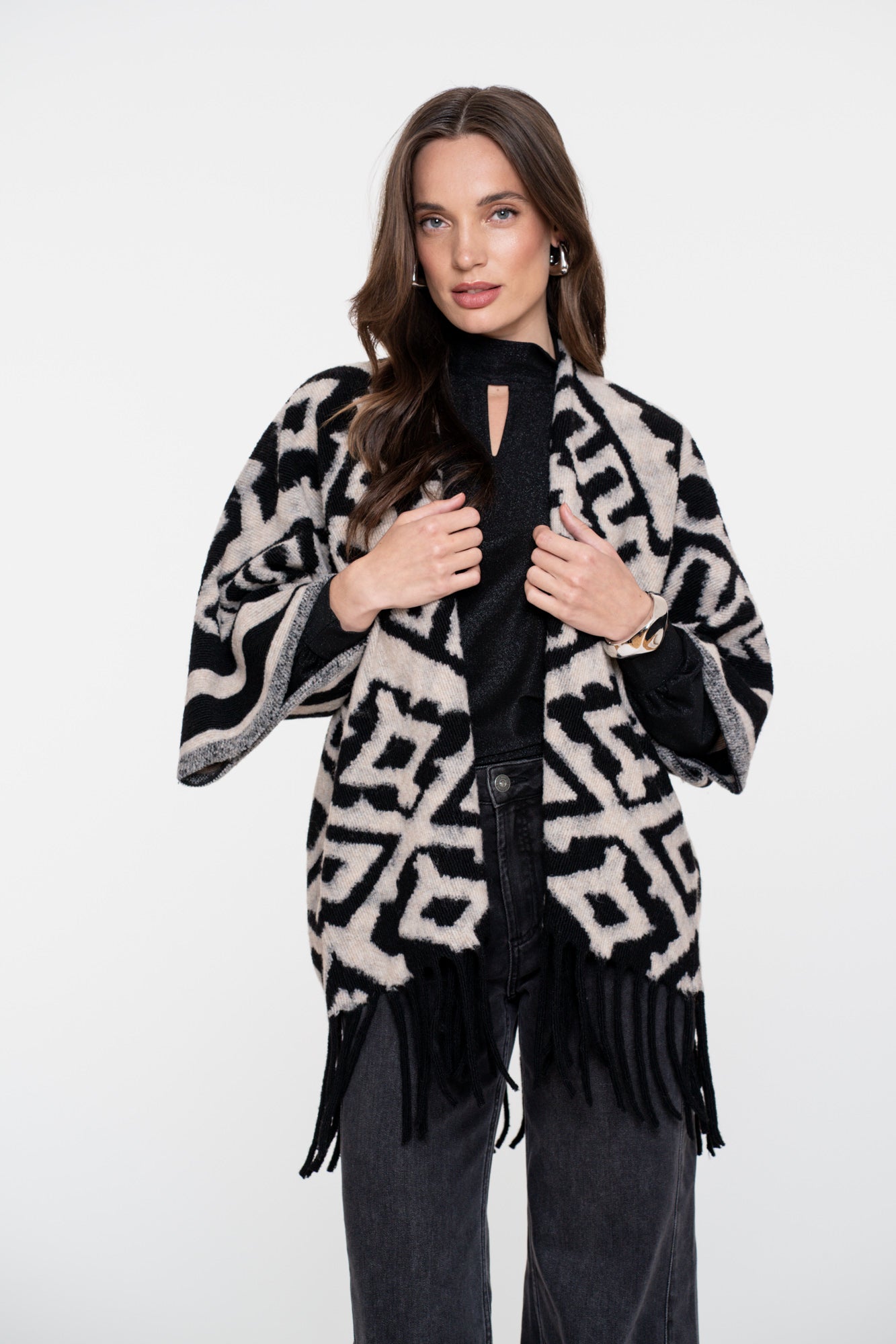 Geisha Damen-Jacquard-Poncho mit Fransen