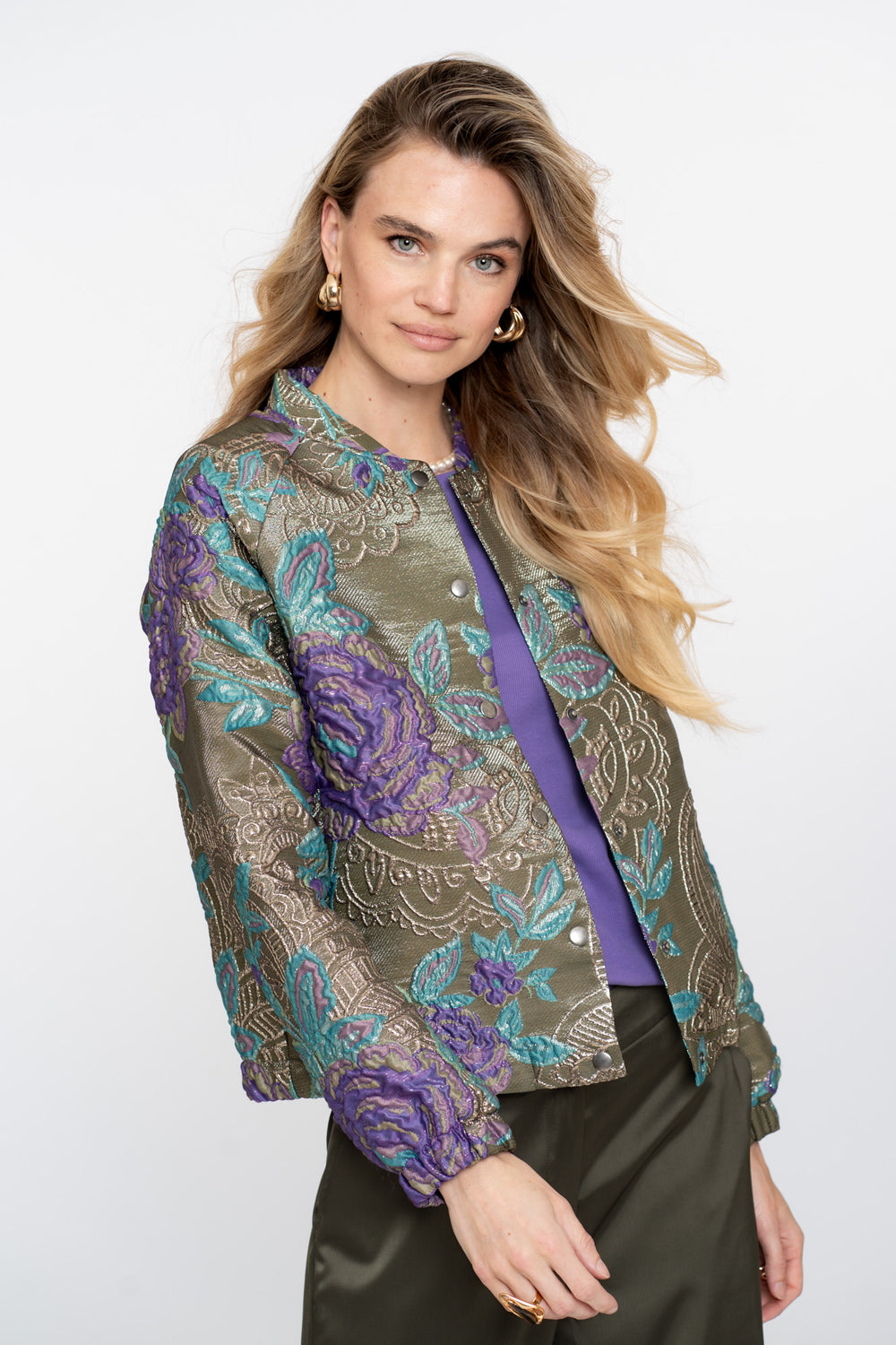 Geisha Damenjacke mit Blumen und Lurex
