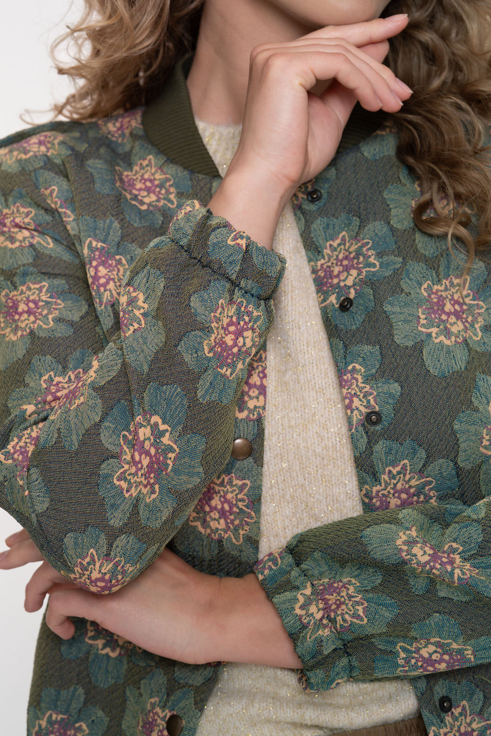 Geisha Damenbomberjacke in Grün mit Blumenprint und Druckknopfverschluss