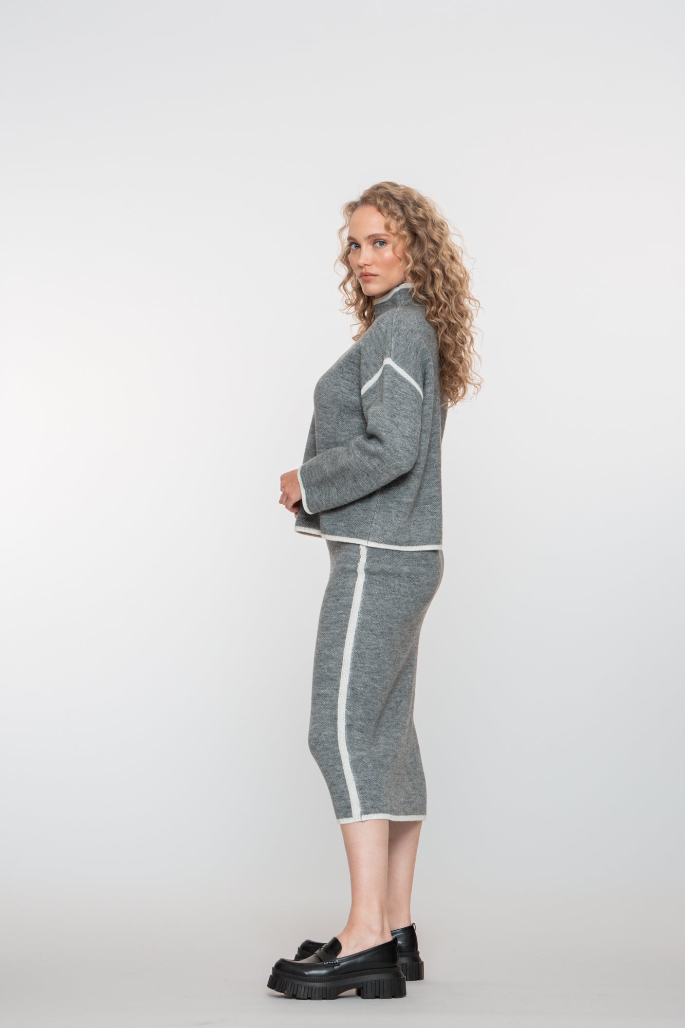 Geisha Damen-Midirock in Grau mit kontrastierendem Besatz