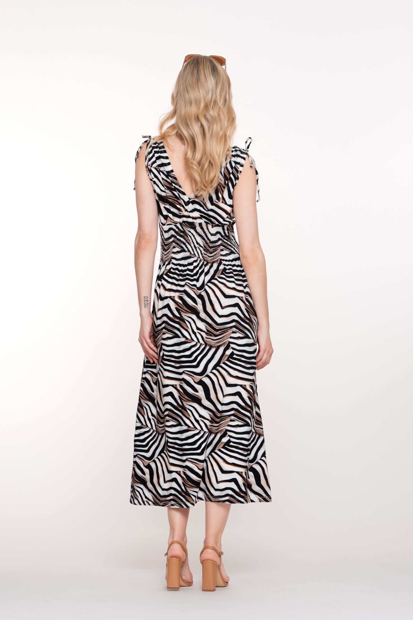 Geisha dames jersey maxi-jurk met rijg en smokdetails