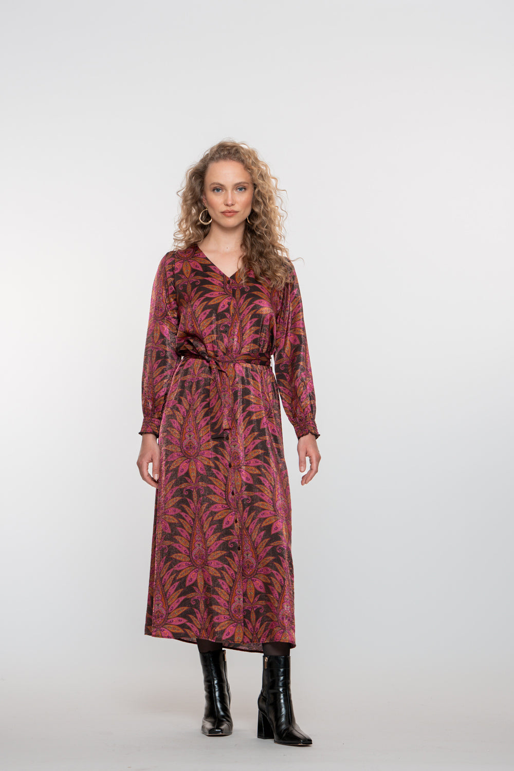 Geisha Damen-Maxikleid mit Paisleyprint und Bindegürtel