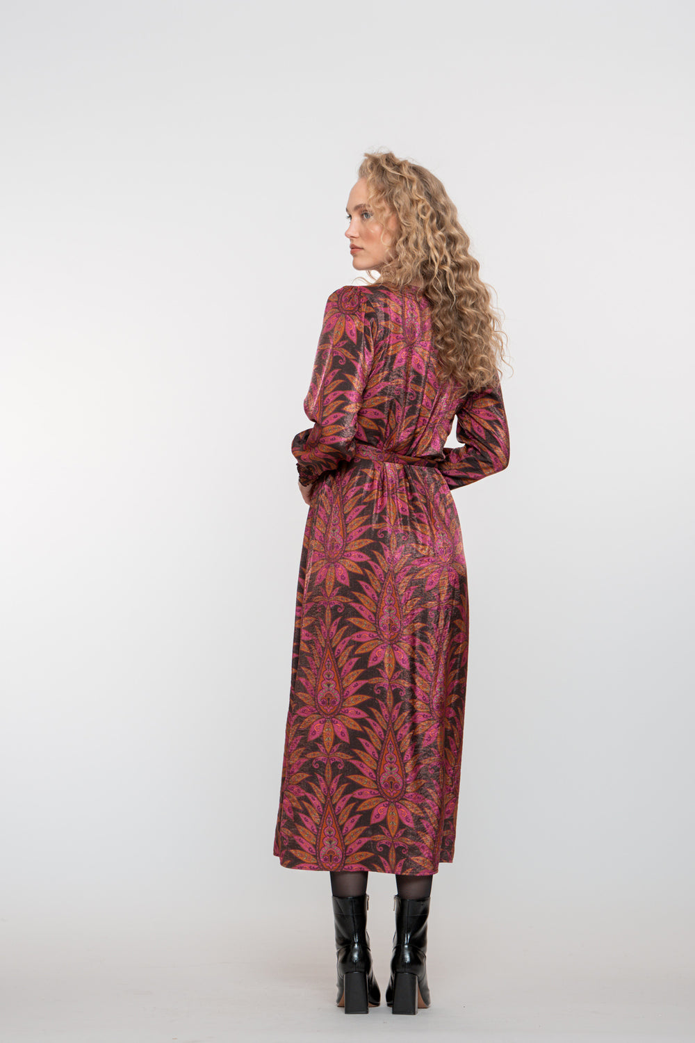 Geisha Damen-Maxikleid mit Paisleyprint und Bindegürtel