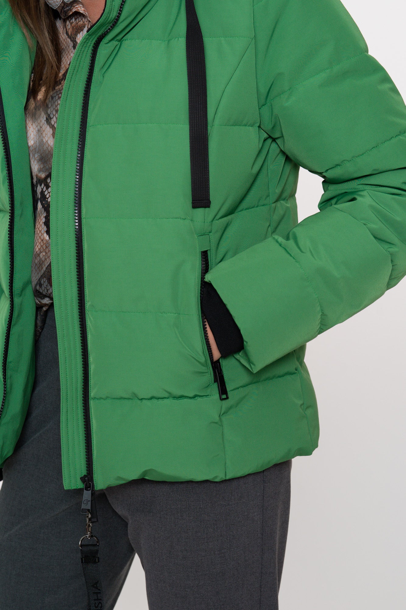 Geisha Damen-Daunenjacke mit Stehkapuze
