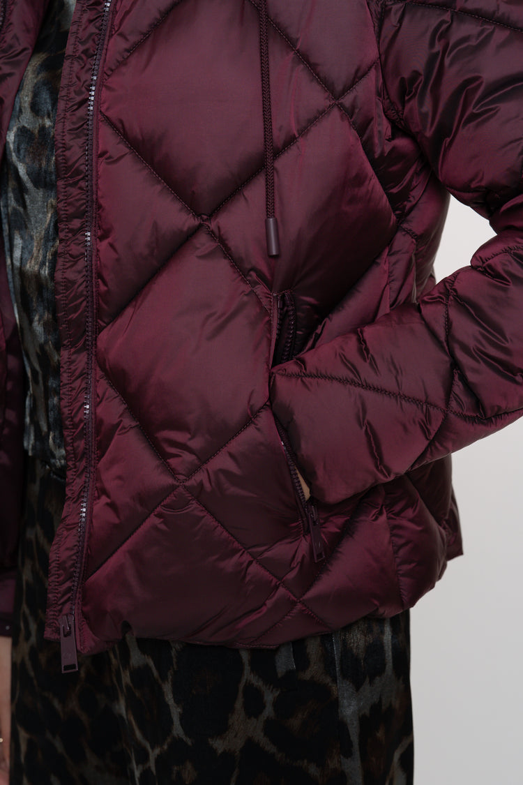 Geisha Damen-Steppjacke in Burgunderrot