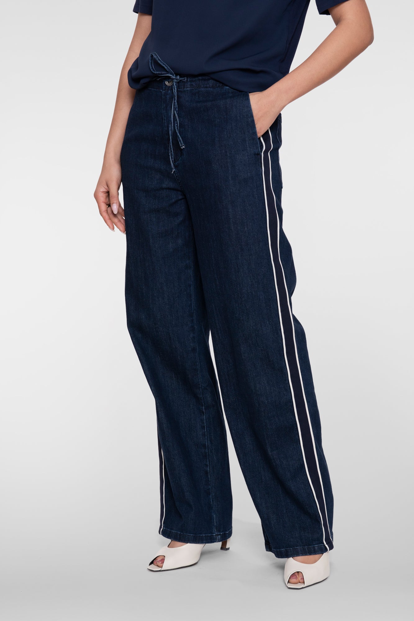 Geisha Jeans mit Gummibund und Kordelzug