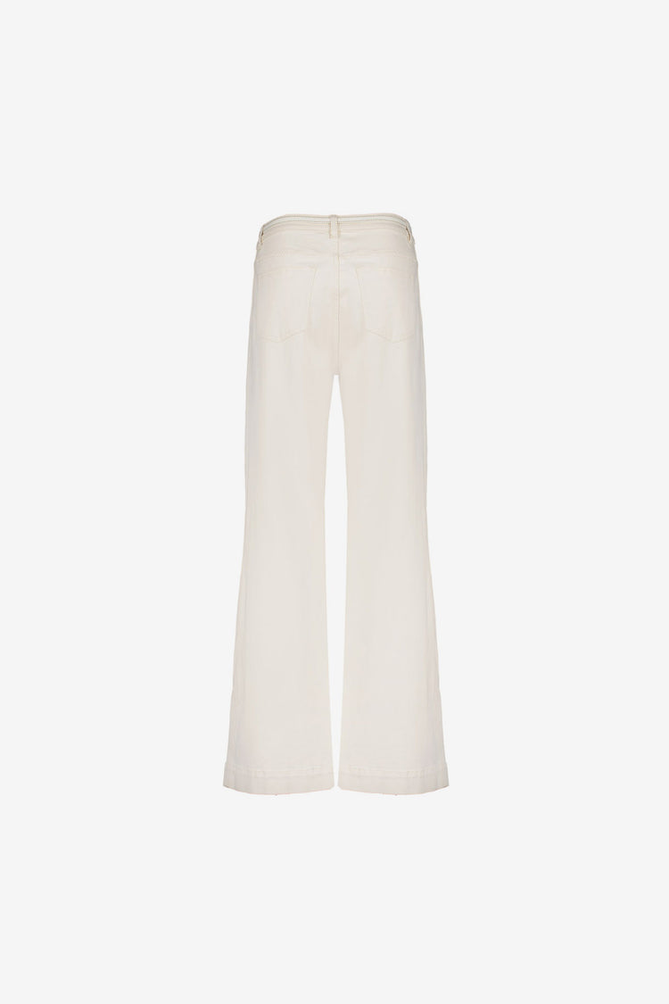 Geisha Wide Leg Jeans in Ecru mit Bindegürtel