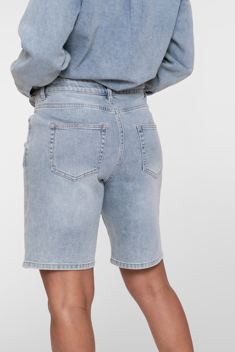 Geisha Denim-Bermuda mit dezenten Strasssteinen