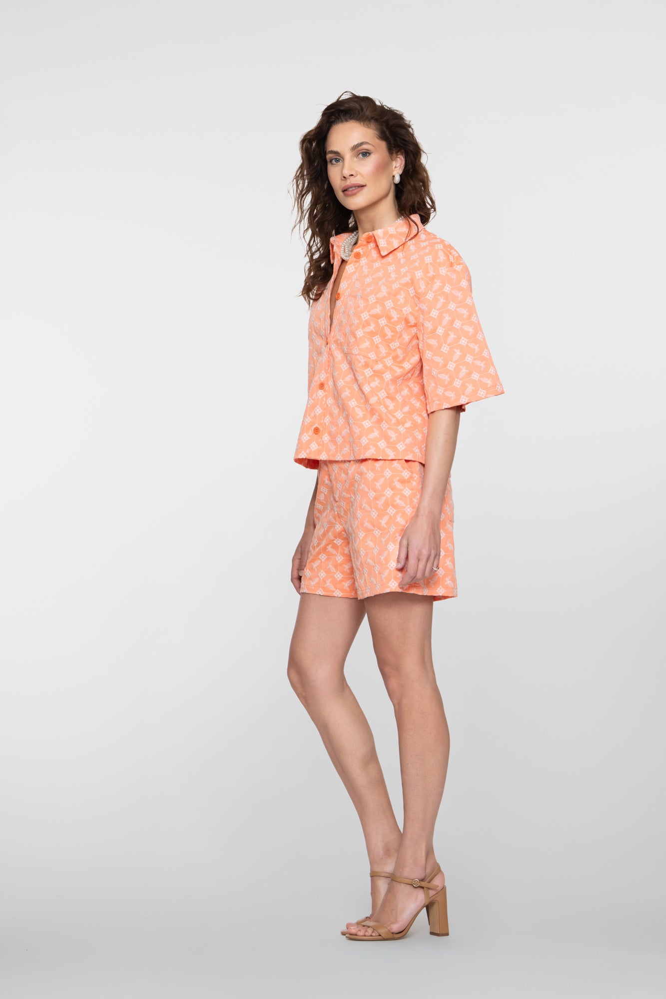 Geisha Farbige Shorts mit Stickerei