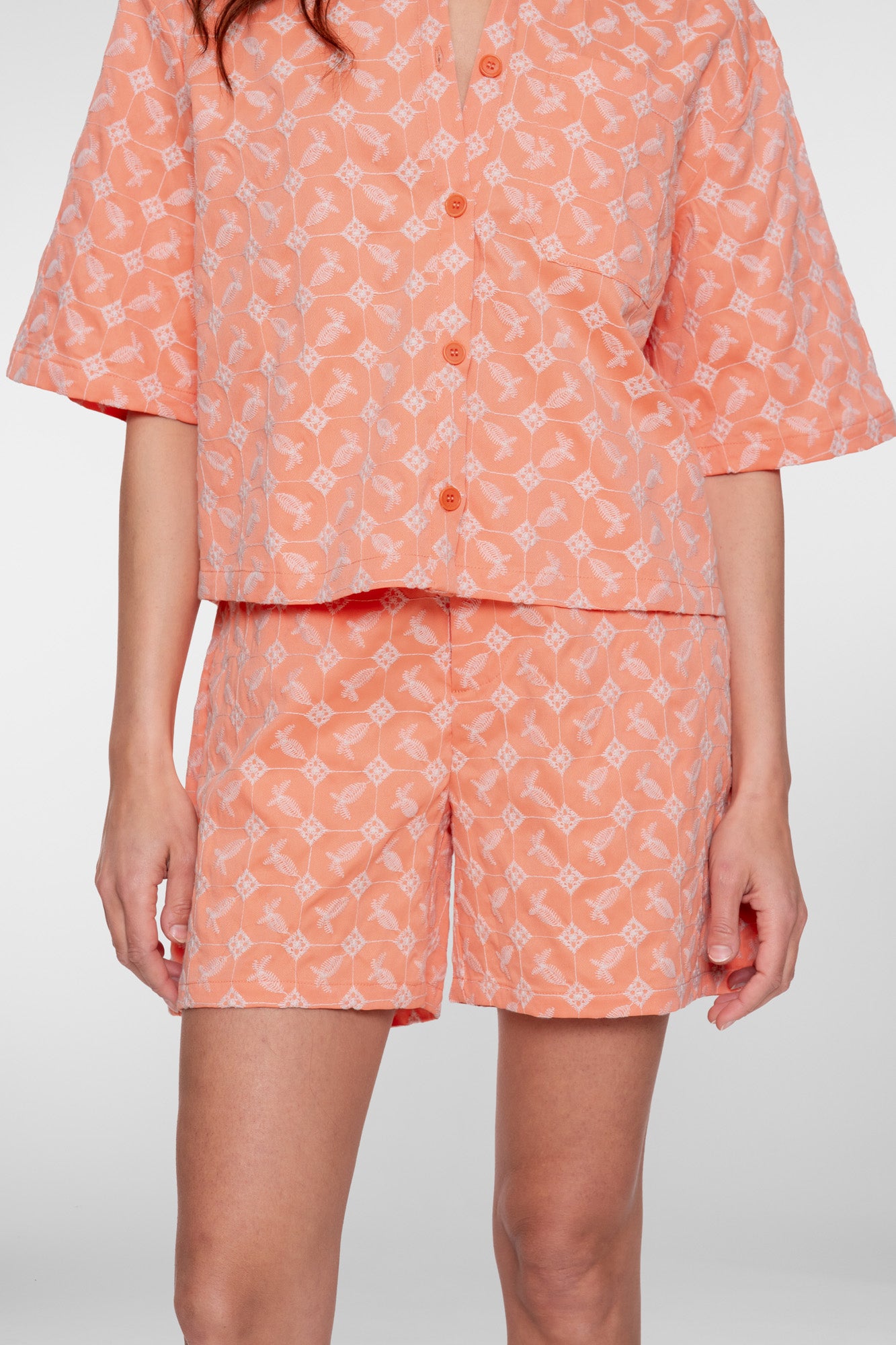 Geisha Farbige Shorts mit Stickerei