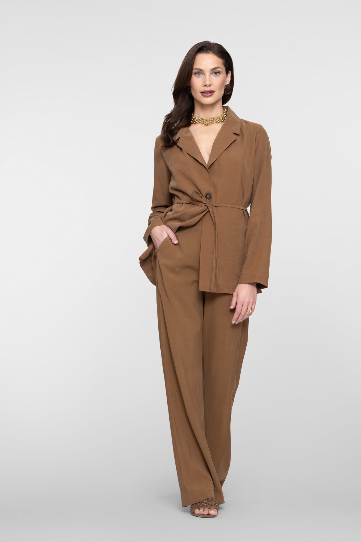 Geisha-Blazer mit Gürtel und Reverskragen – Shop de look