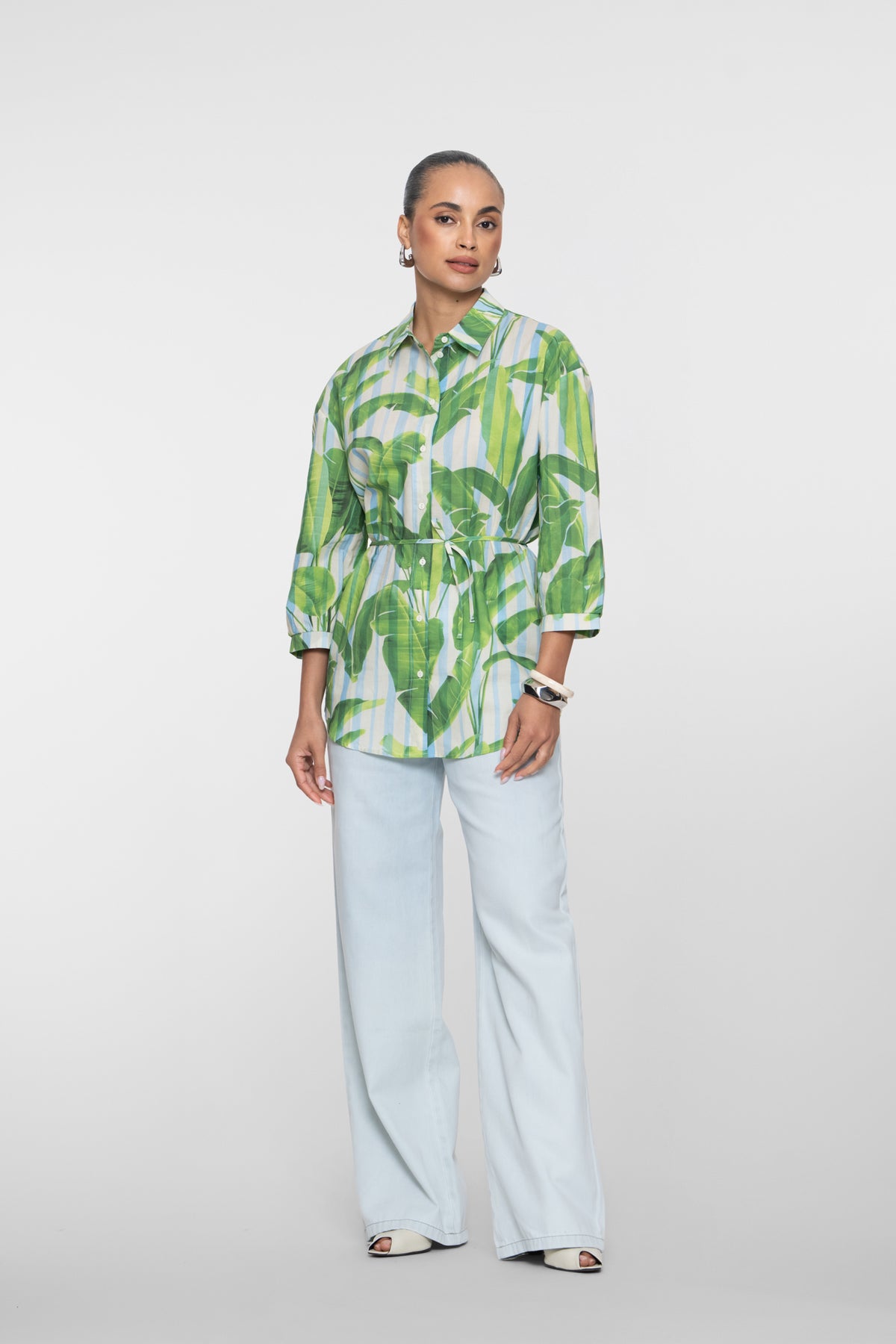 Geisha lange Bluse mit Palmenprint und Bindegürtel – Shop de look