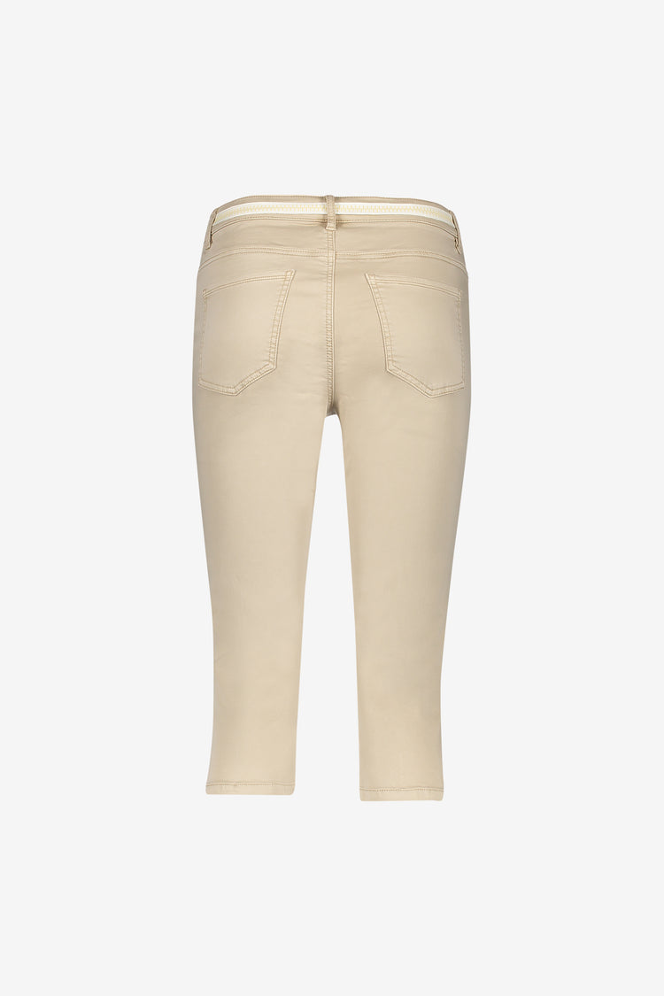 Geisha Capri-Jeans mit Bindegürtel und komfortabler Passform
