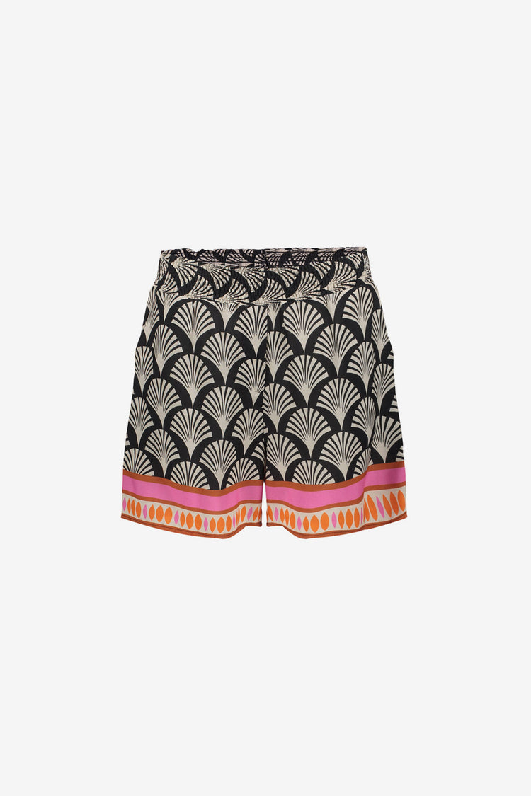 Geisha Shorts mit grafischem Print und sommerlicher Ausstrahlung