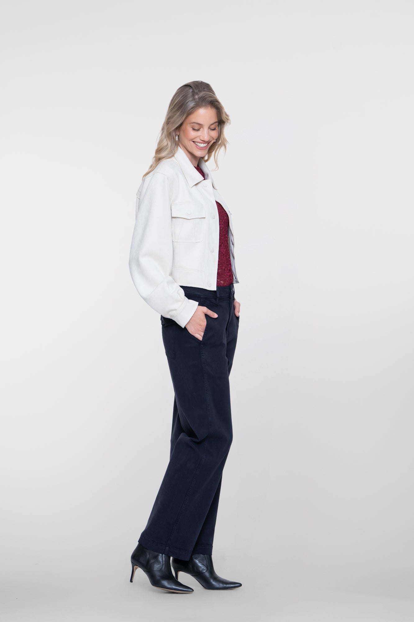 Geisha Barrel Jeans mit mattem Soft-Finish