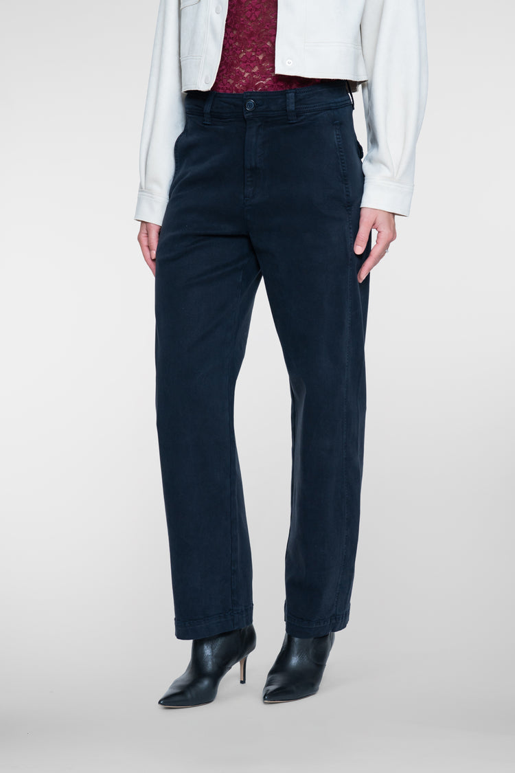 Geisha Barrel Jeans mit mattem Soft-Finish
